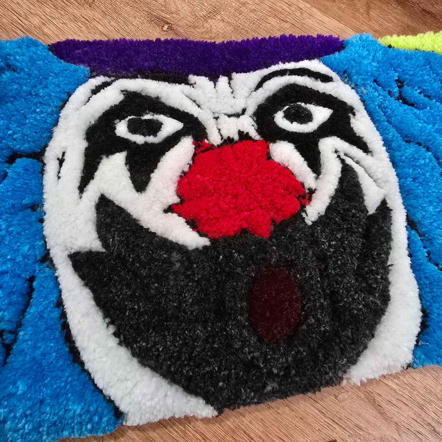'Clownin' Around' Hand Tufted Rug
